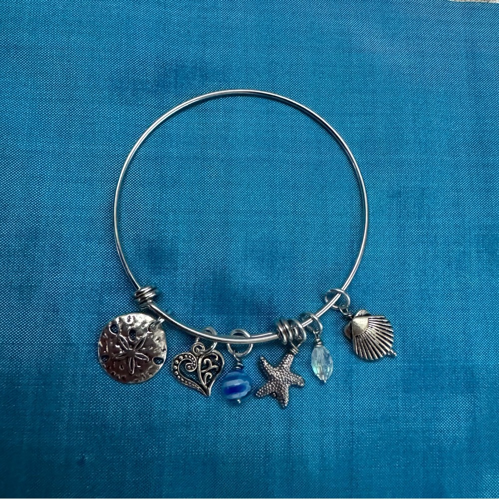 Beautiful Sea Life Heart Charms Adjustable Bangle Bracelet